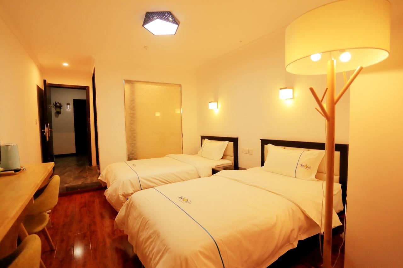 Infinite Stars Us Youth Hostel Chengdu Room photo